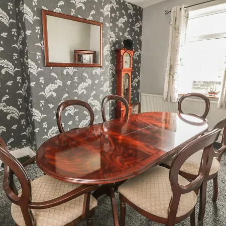 Summerfield House Уитби